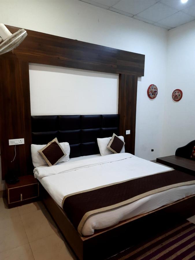 Hotel Green Park Nainital Exterior photo